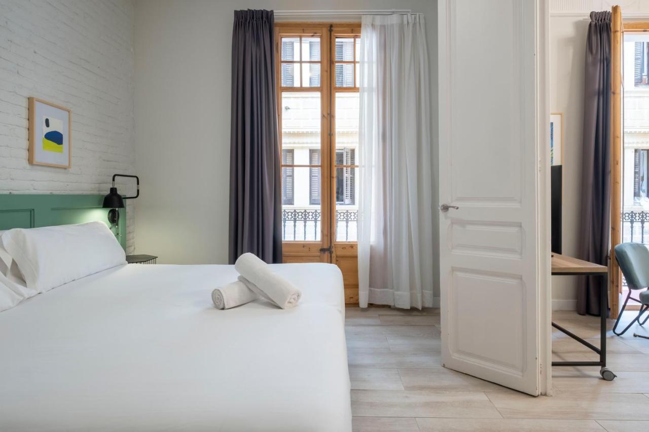 ברצלונה Aspasios Gracia Apartments מראה חיצוני תמונה